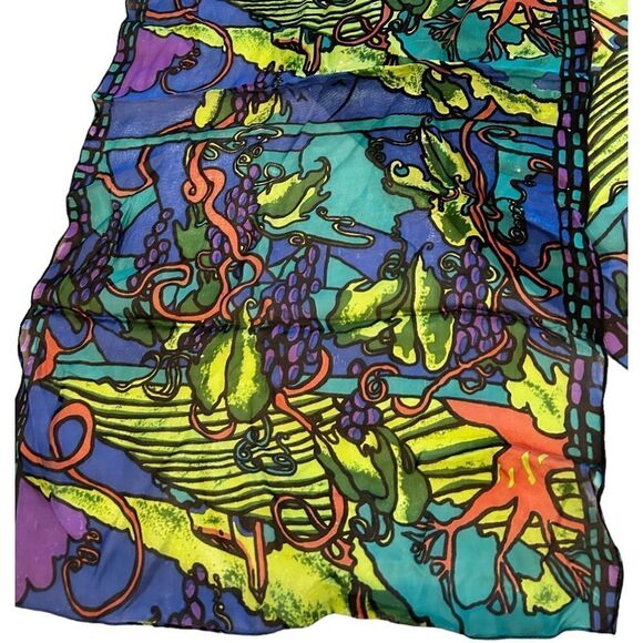 Zazou vineyard grapes, scarf, approximately 17 1/2” x 70” - Picture 2 of 7